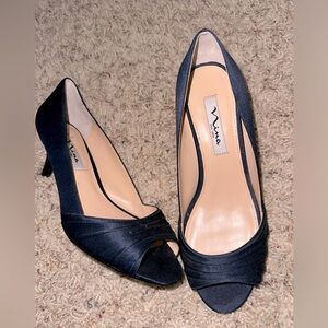 Sexy deep navy blue Mina heels size 9M shoes 👠